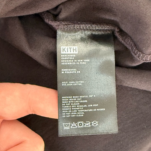 Men's KITH for Peanuts khm033401-001 Joe Cool Street Tee Black Sz L Large NEW - Picture 3 of 8